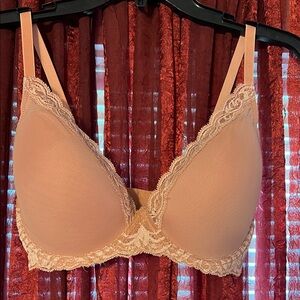 Natori Blush Lace Accent Bra